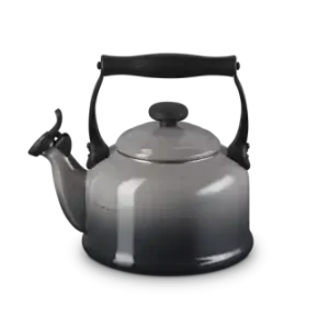 Wyjątkowa oferta Le Creuset Czajnik Tradycyjny Flint 2.1L 40102024440000