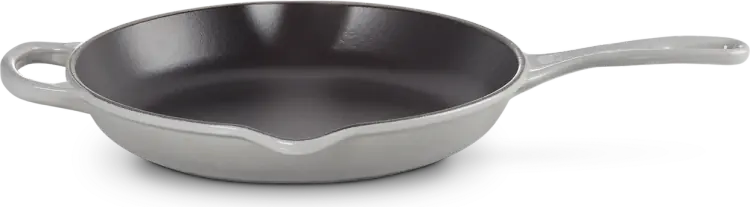 Okazja Patelnia głęboka żeliwna 26cm Mist Grey LE CREUSET