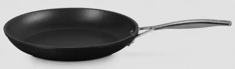 Do wyczerpania zapasów Patelnia nieprzywierająca 20 cm TNS LE CREUSET