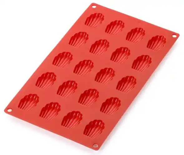 Oferta limitowana Forma do pieczenia mini Magdalenek silikonowa czerwona LEKUE