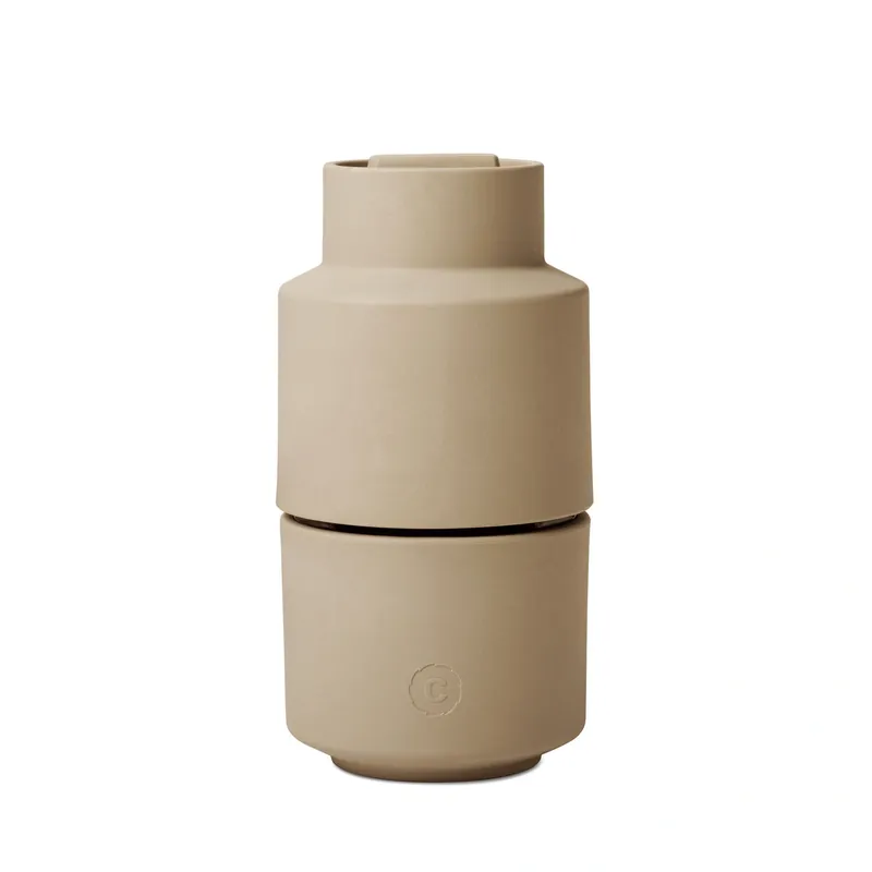 Kup teraz Crushgrind Billund 12 cm młynek do czosnku beżowy ceramiczny premium